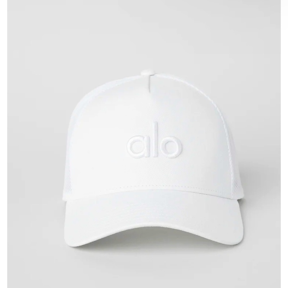 alo district trucker hat brand new never worn